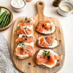 EASY SMOKED SALMON BRUSCHETTA WITH CREAM CHEESE
